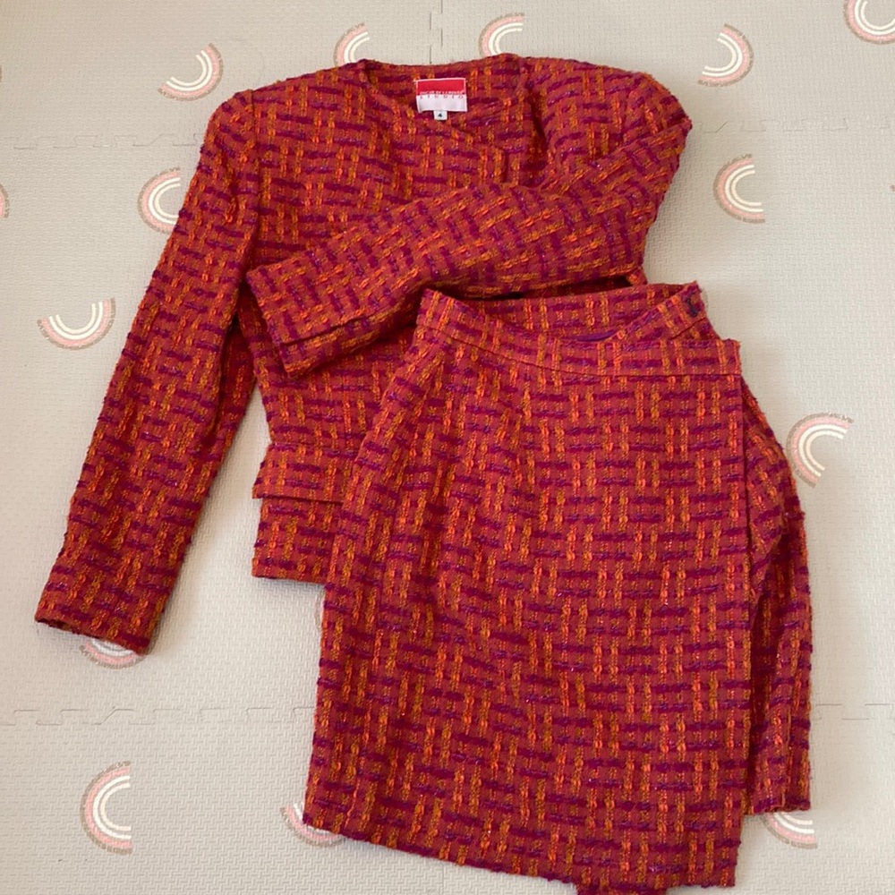 Vintage Oscar De La Renta Pink and Orange Tweed Blazer and Skirt Suit